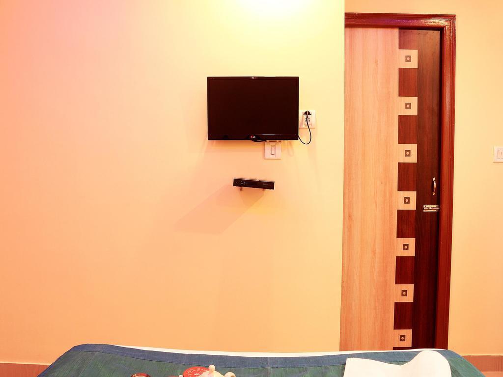 Oyo 1348 Hotel Zaika Inn Hāora Esterno foto